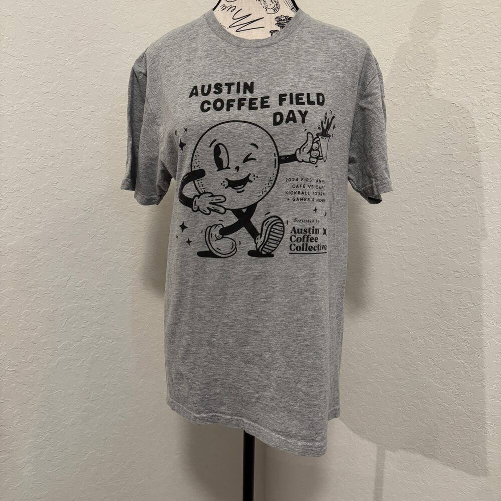 Austin Coffee Field Day Graphic T-Shirt Medium Gildan Softstyle Gray Tee
